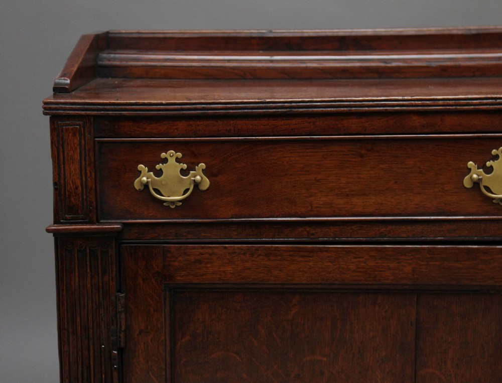 18th Century oak dresser View VI