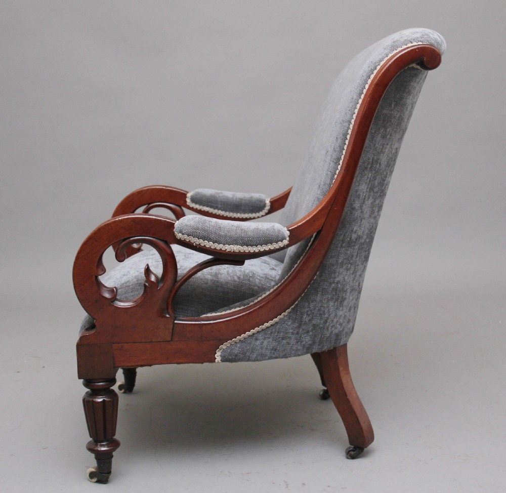 19th Century mahogany library armchair View IV