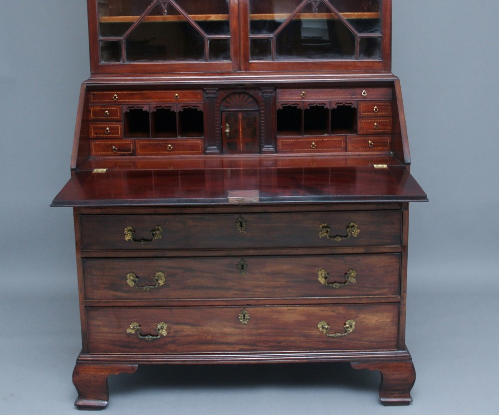 Superb quality 18th Century mahogany bureau bookcase View IV