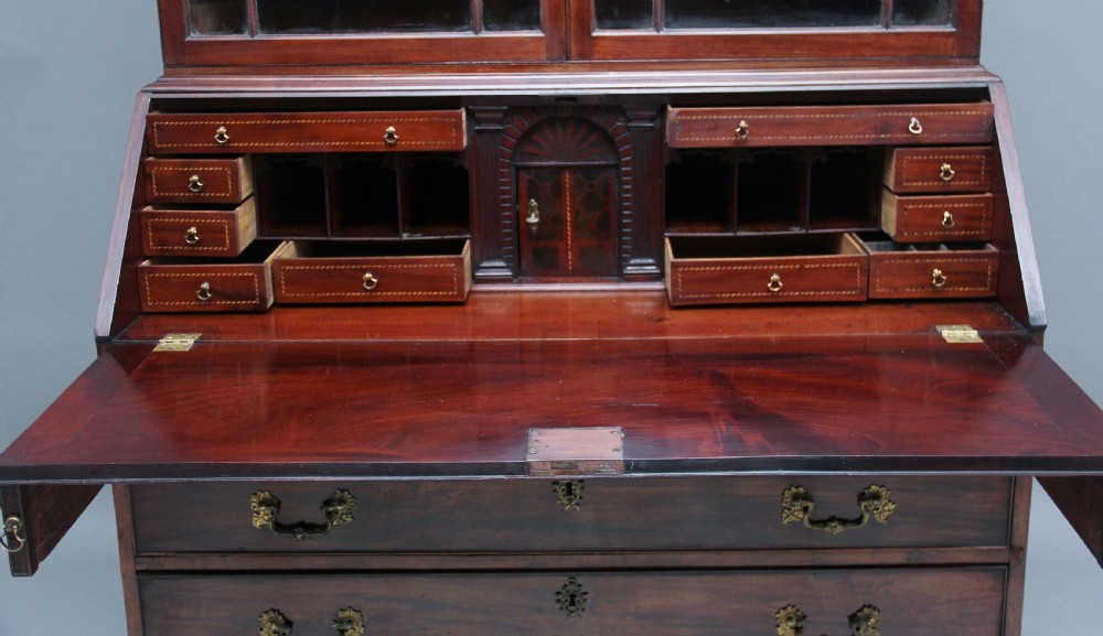 Superb quality 18th Century mahogany bureau bookcase View VII