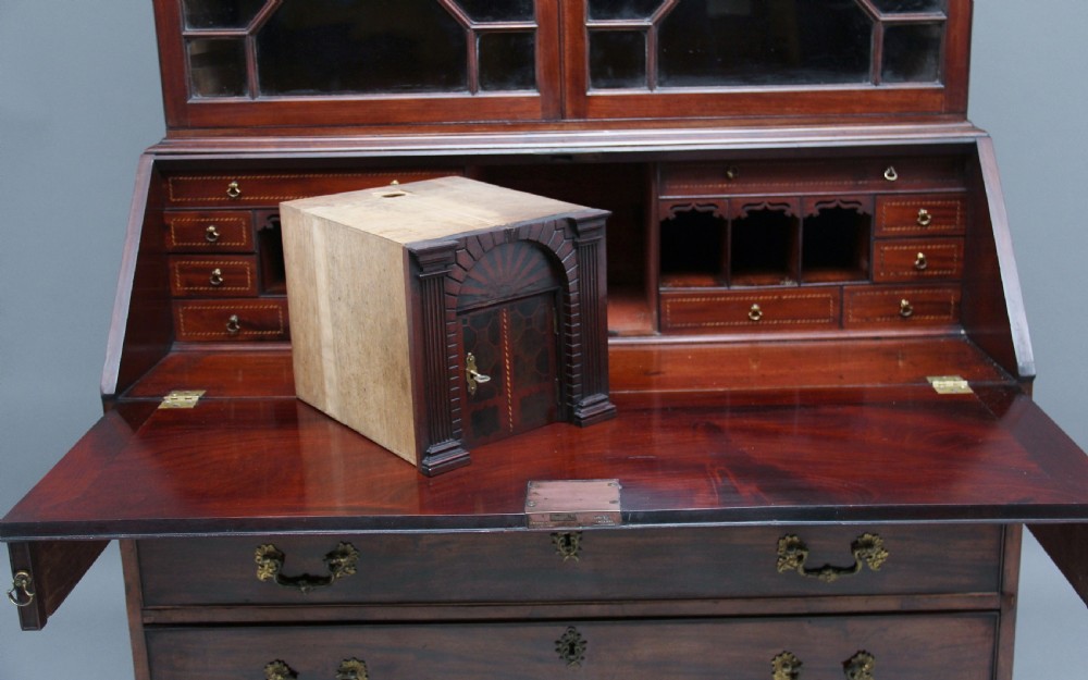 Superb quality 18th Century mahogany bureau bookcase View IX