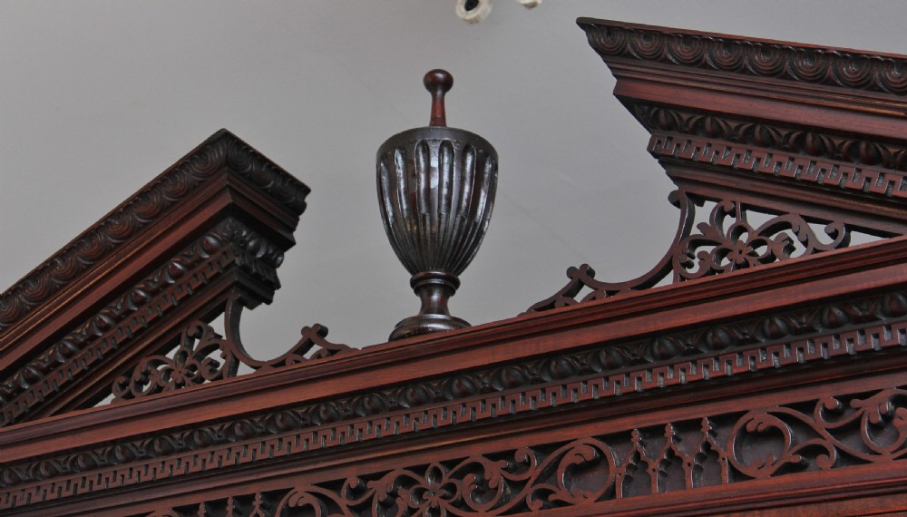 Superb quality 18th Century mahogany bureau bookcase View XXI