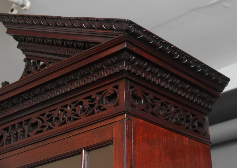 Superb quality 18th Century mahogany bureau bookcase View XXII