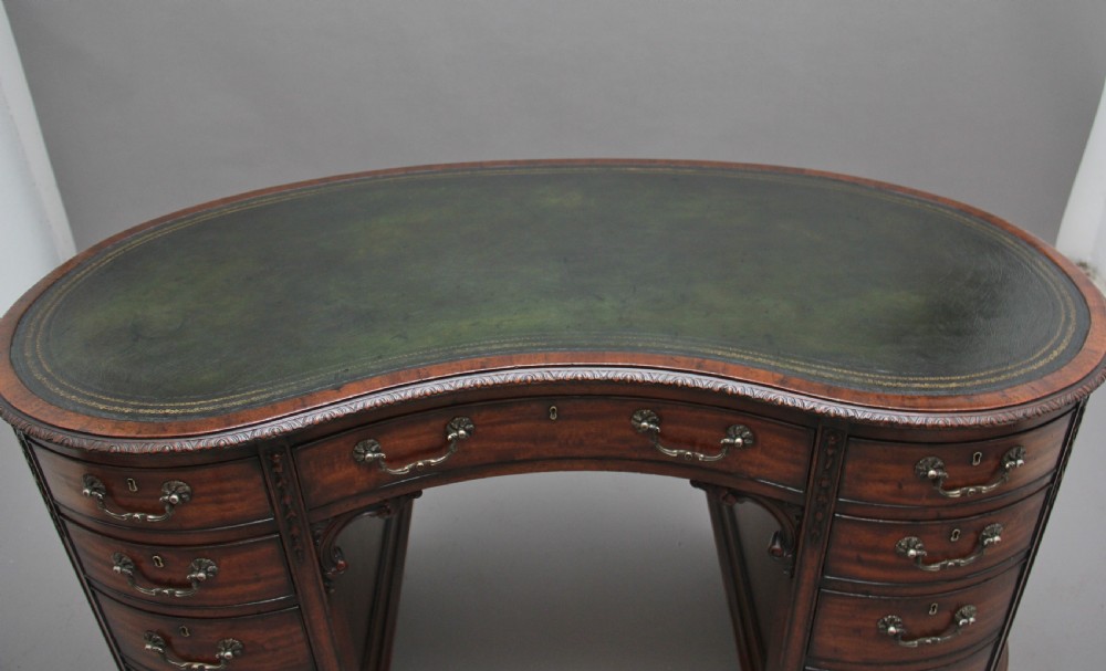 Superb quality Edwardian mahogany kidney shaped desk View VI