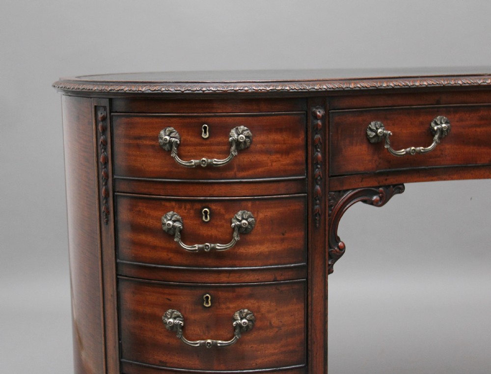 Superb quality Edwardian mahogany kidney shaped desk View VIII