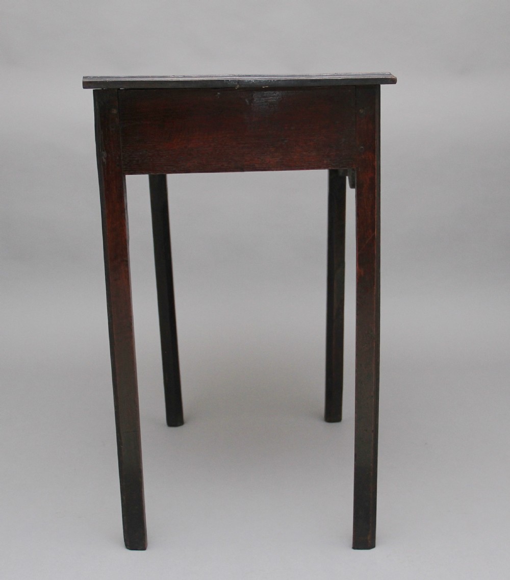 Early 19th Century oak side table View IV