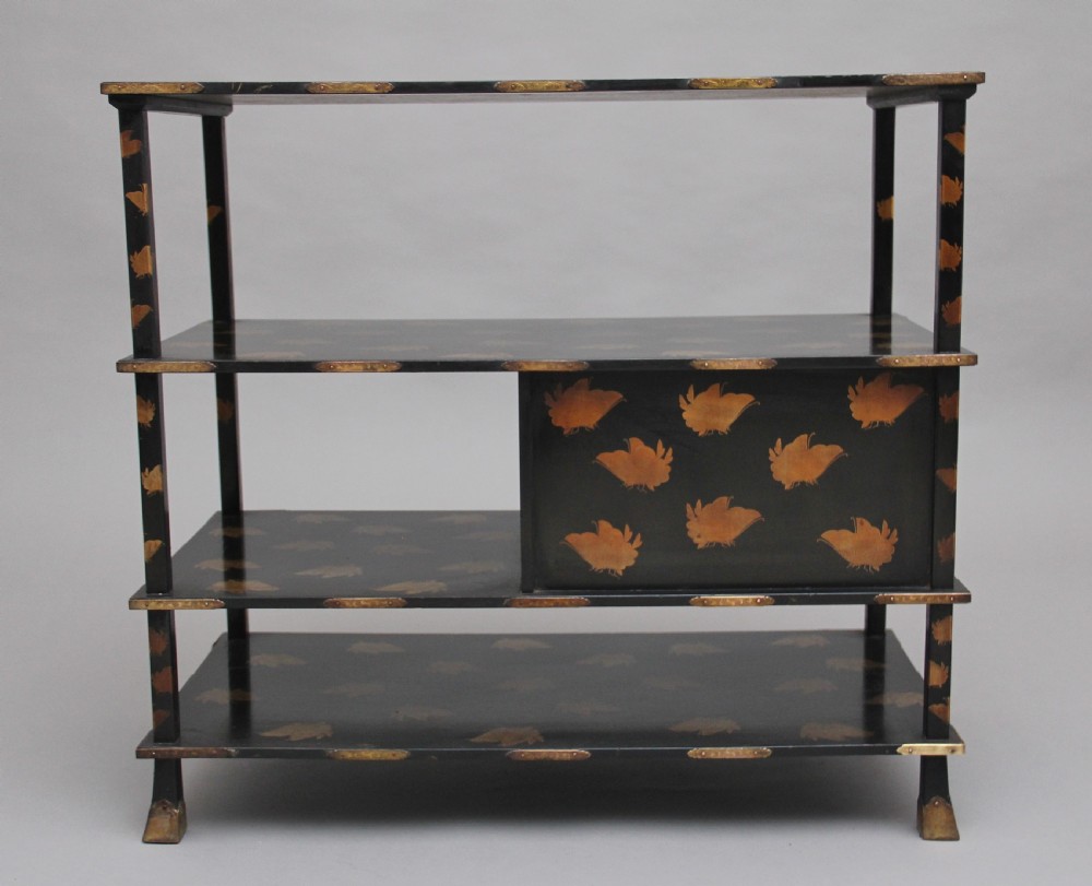 19th Century Japanese lacquered cabinet View VIII