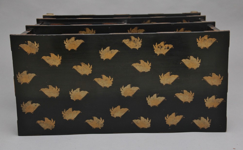 19th Century Japanese lacquered cabinet View X