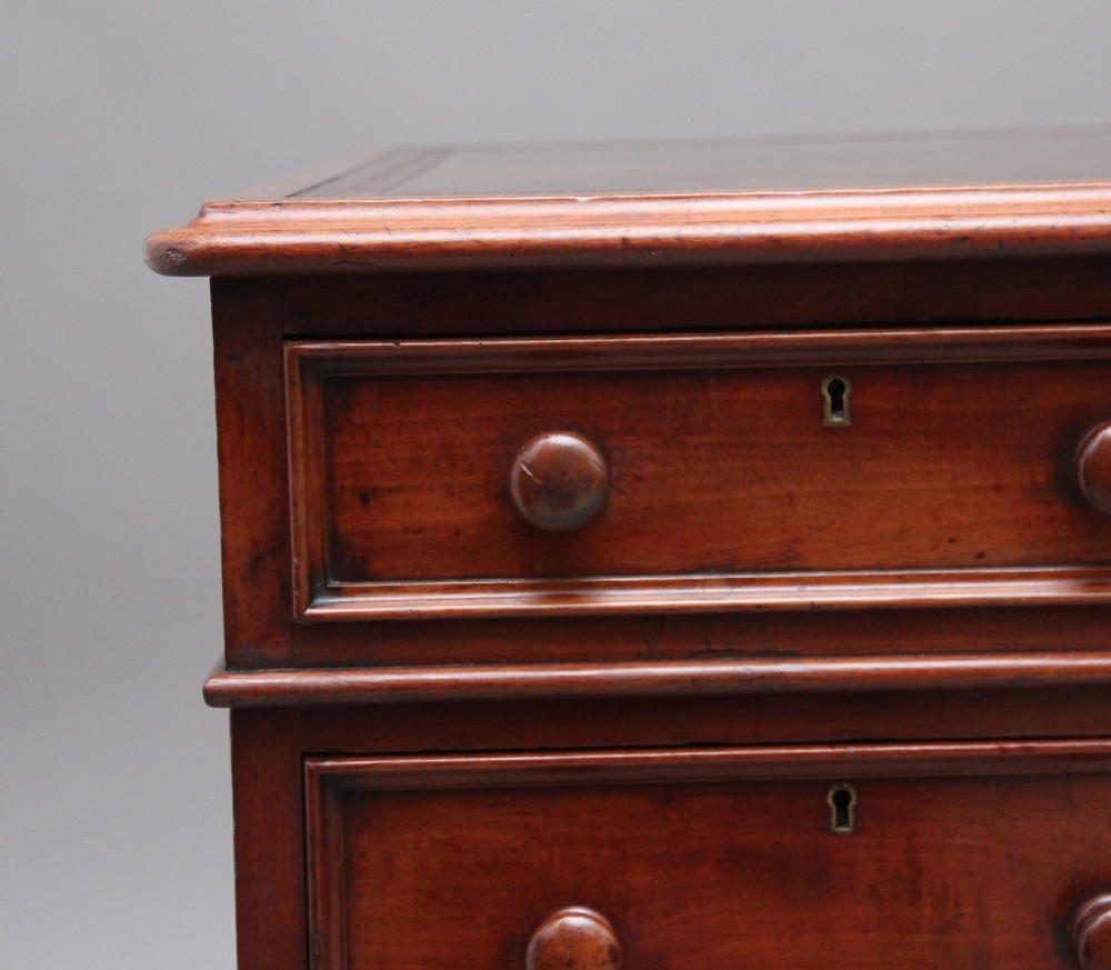 Early 19th Century mahogany pedestal desk View IX