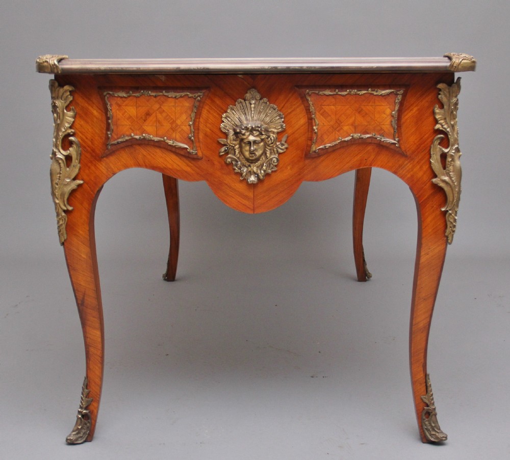 Early 20th Century French Kingwood bureau plat View VI