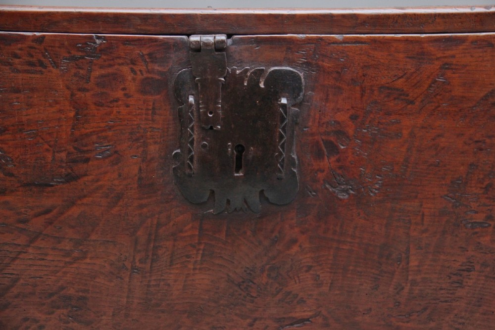 Large 17th Century walnut cassone  View VIII