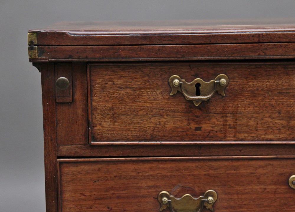 Early 18th Century mahogany bachelor's chest View X
