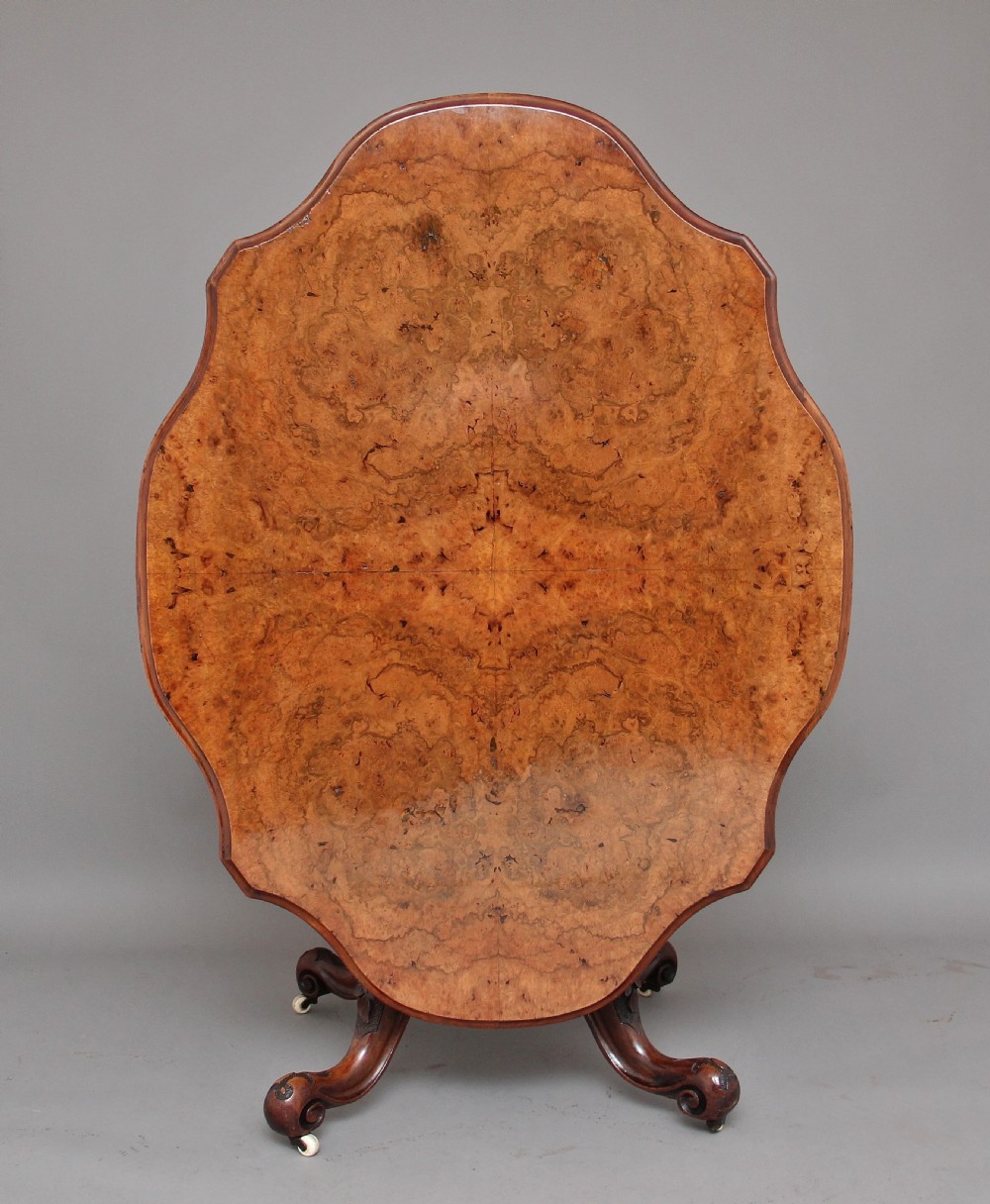 19th Century Victorian walnut breakfast table