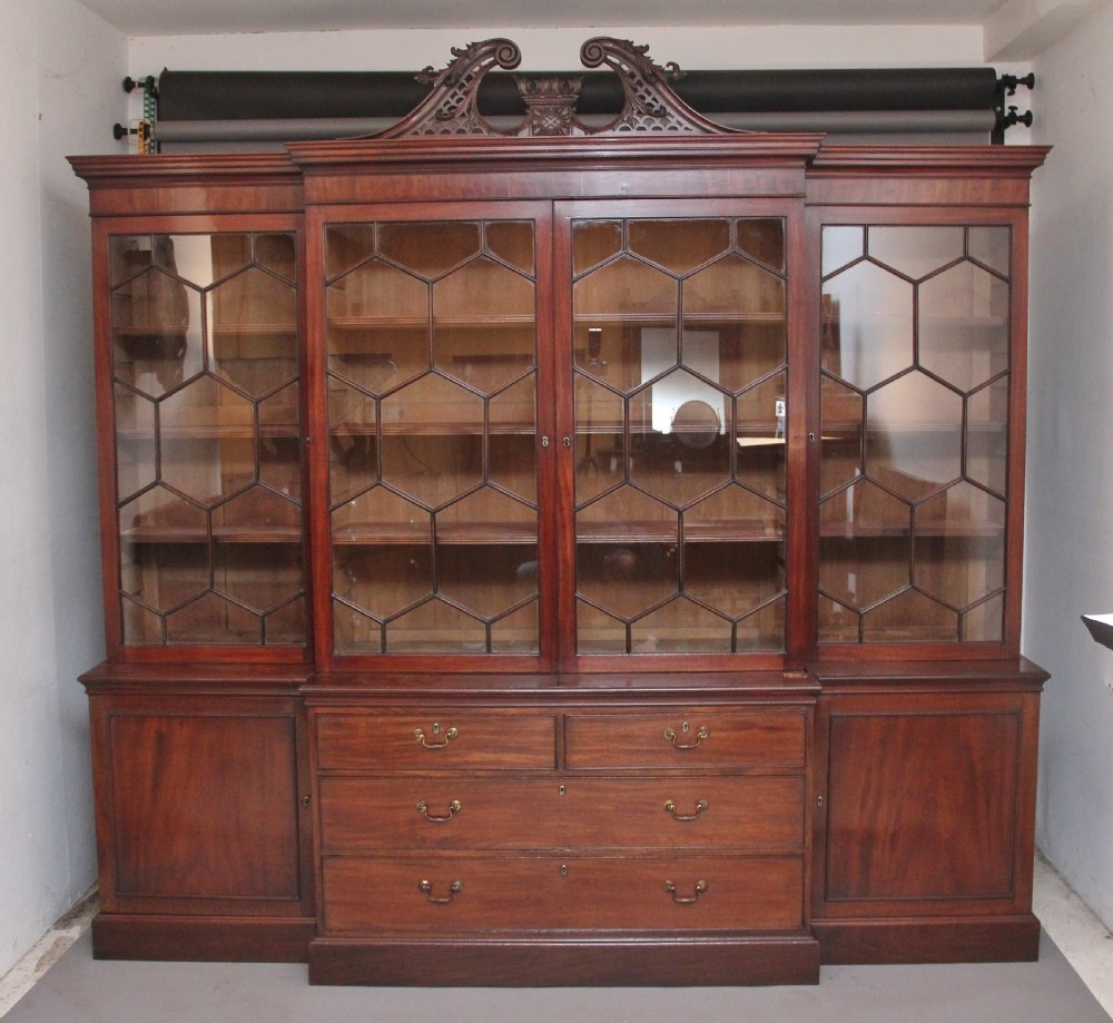 Early 19th Century mahogany breakfront bookcase