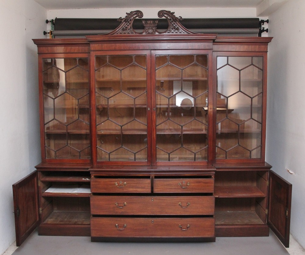 Early 19th Century mahogany breakfront bookcase View III