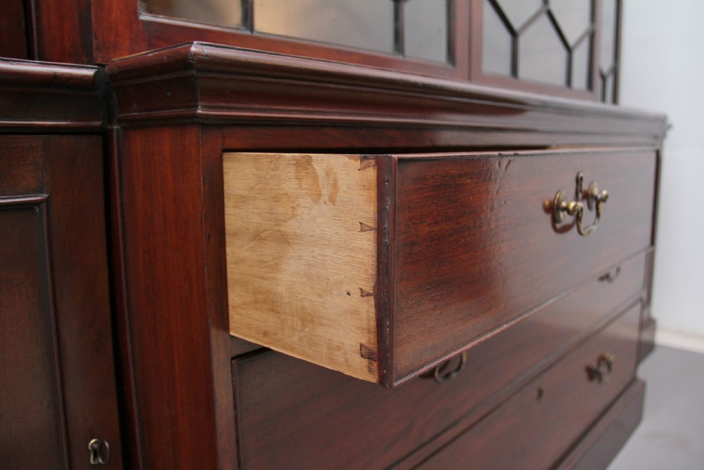 Early 19th Century mahogany breakfront bookcase View VII