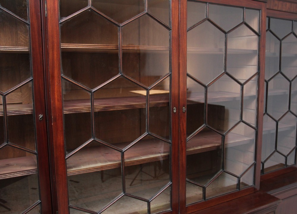 Early 19th Century mahogany breakfront bookcase View IX