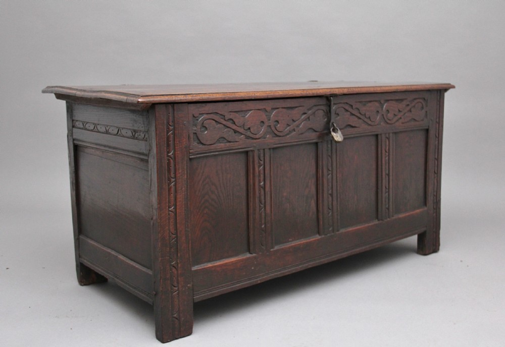 17th Century oak coffer View II