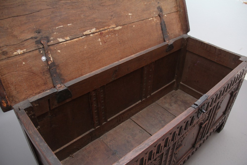 Early 18th Century oak coffer View III