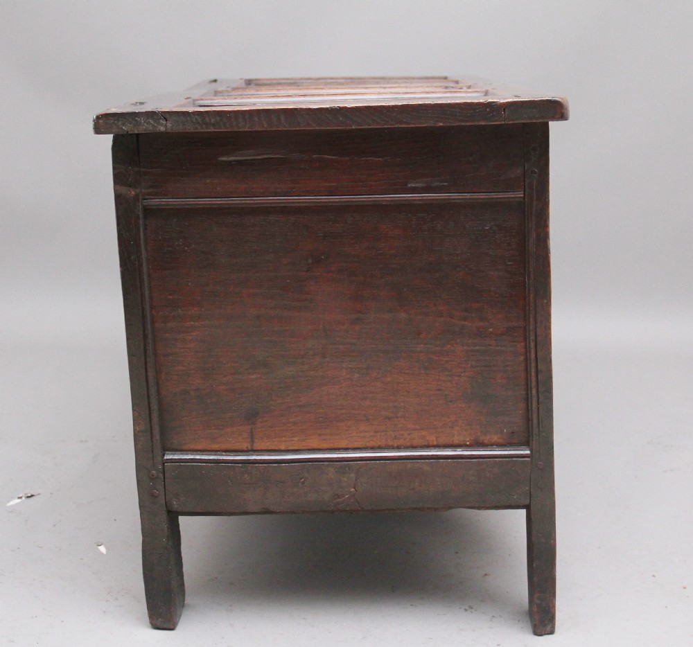 17th Century oak coffer View V
