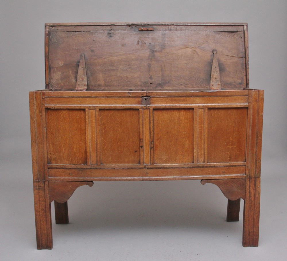 Early 18th Century oak coffer View III