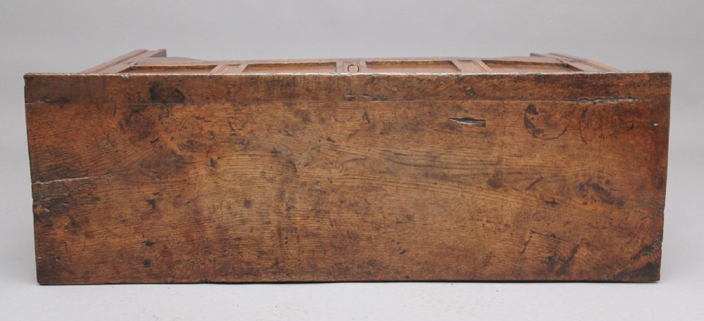 Early 18th Century oak coffer View VII