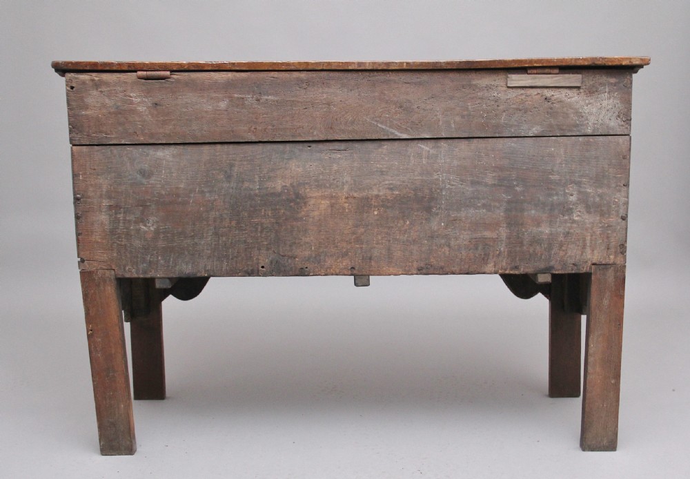 Early 18th Century oak coffer View VIII
