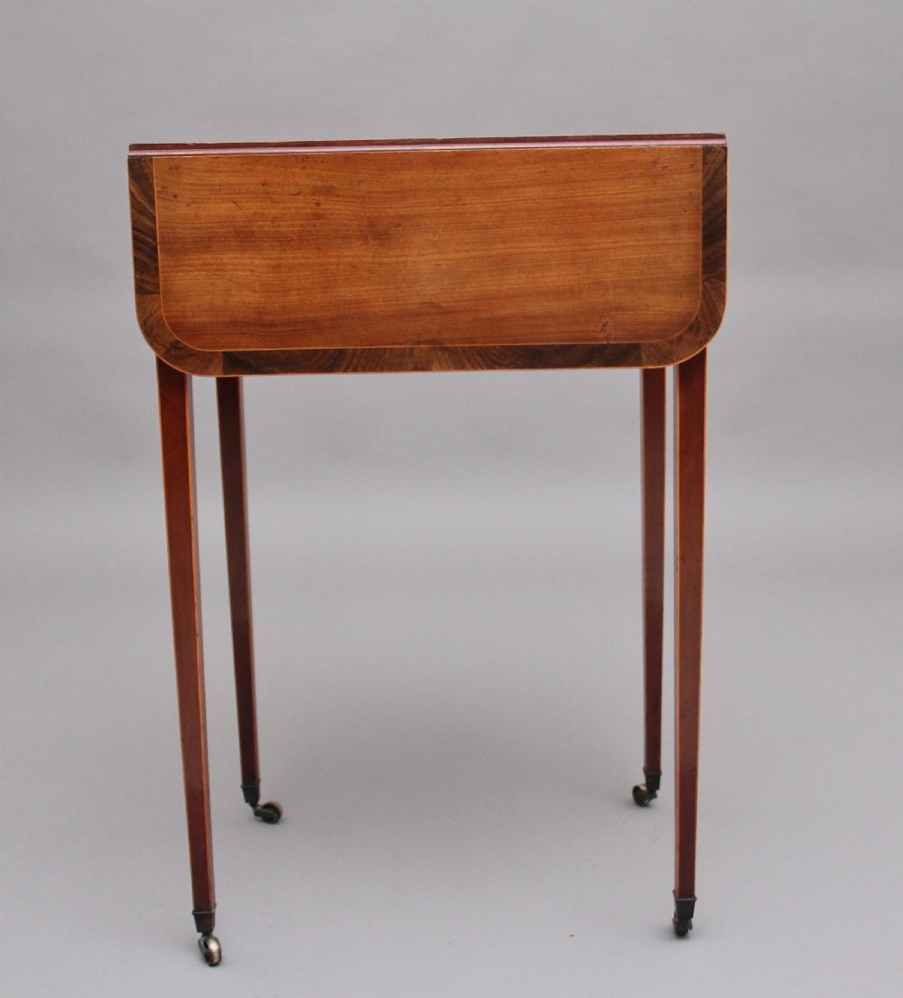 Early 19th Century mahogany Pembroke table View VI