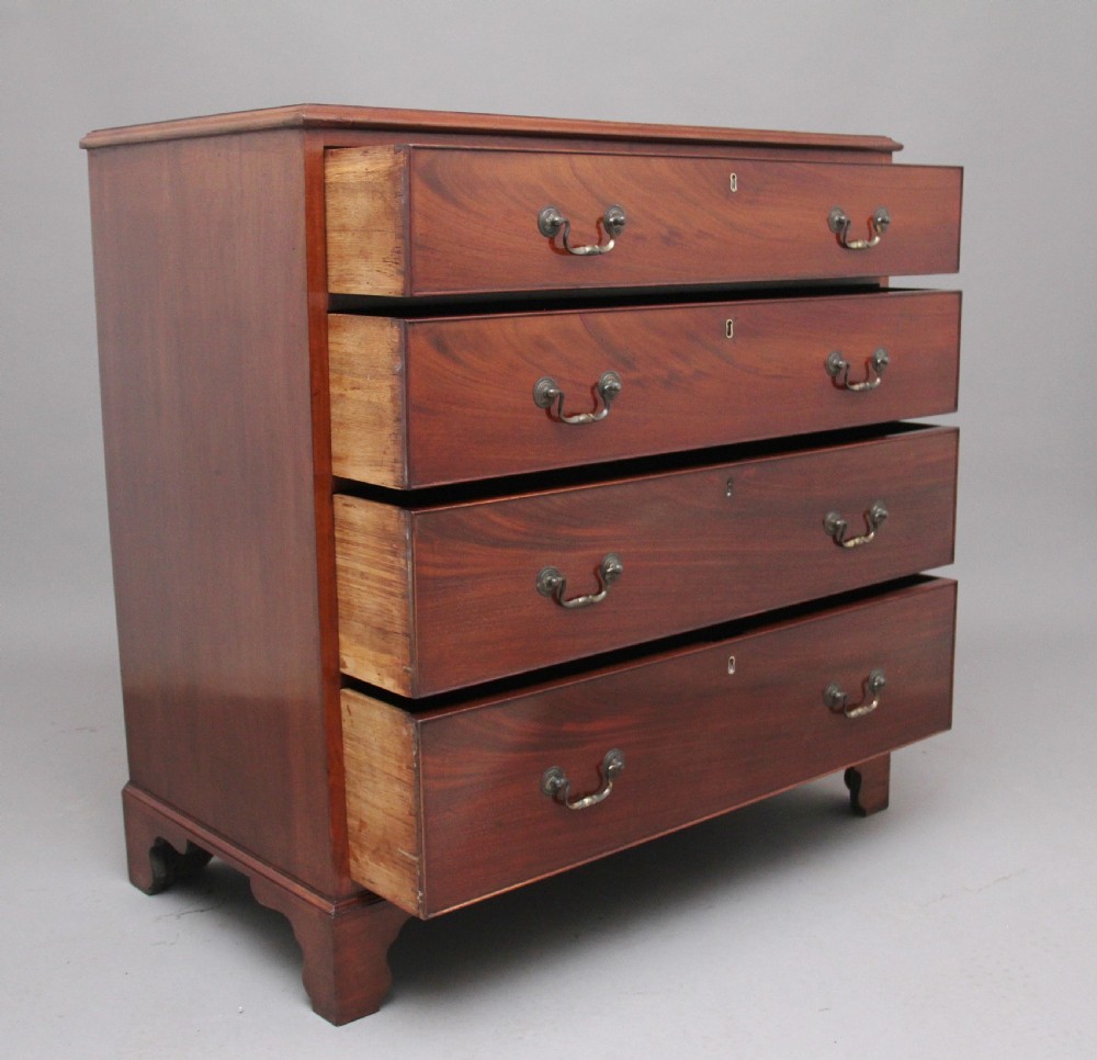 18th Century mahogany chest of drawers View III
