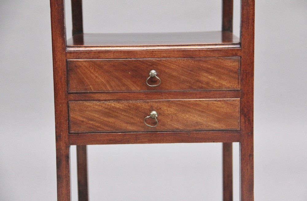 Early 19th Century mahogany bedside table View IV