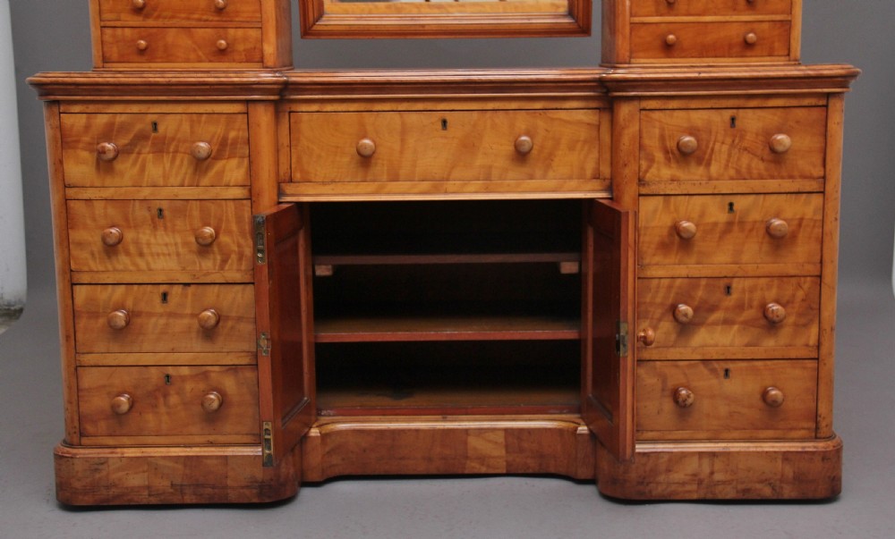 19th Century satin birch dressing table View VI