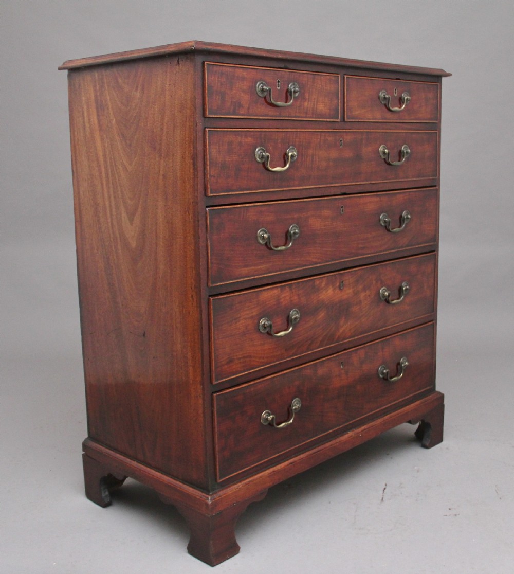 Tall 18th mahogany chest of drawers View II