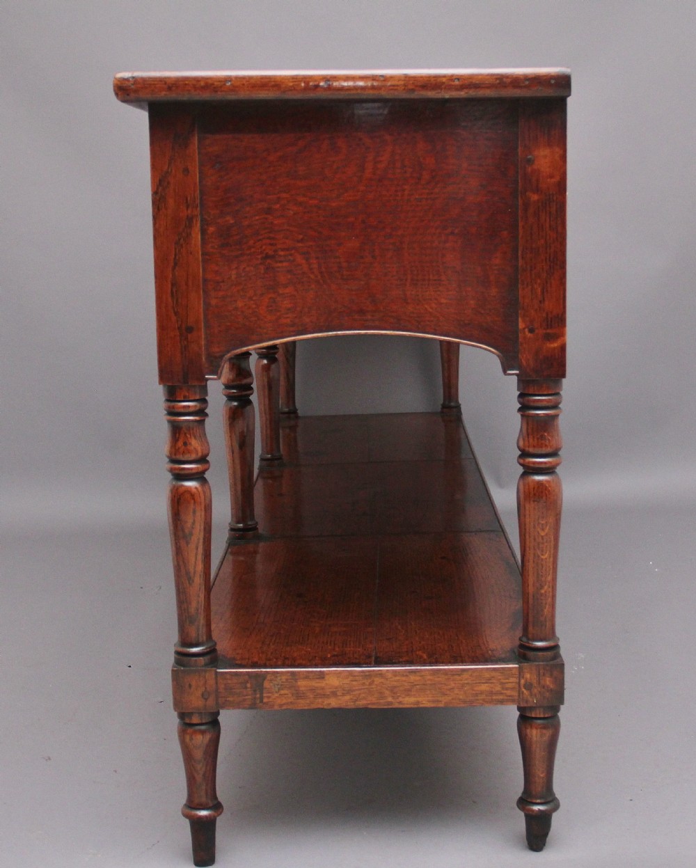 18th Century oak dresser base View VI