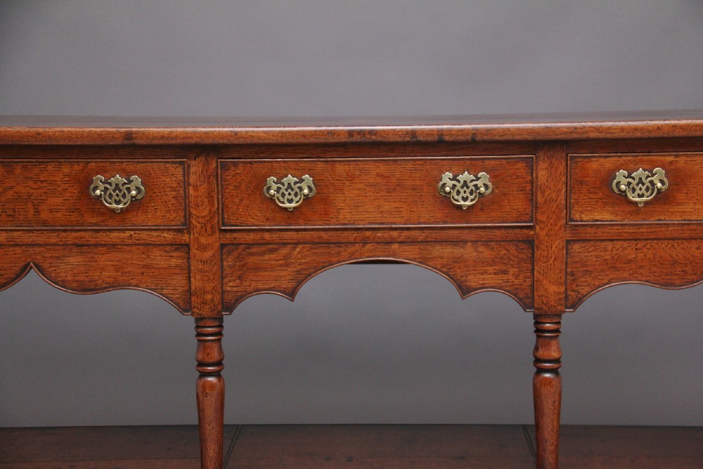 18th Century oak dresser base View VIII