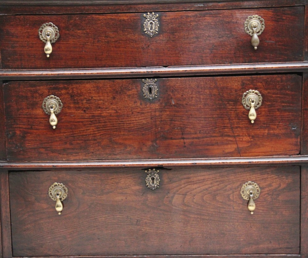 Early 18th Century oak chest View IX