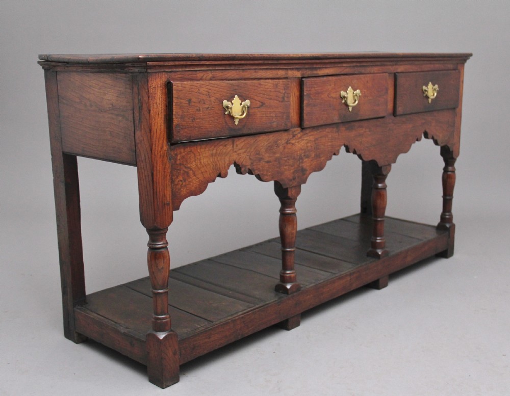 18th Century oak dresser base View IV
