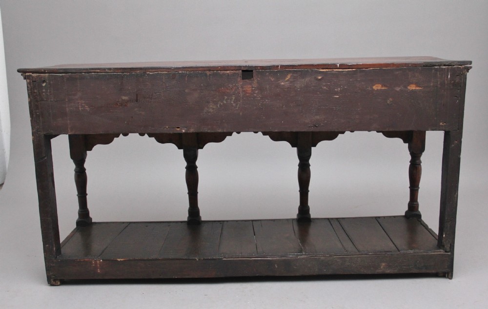 18th Century oak dresser base View VI