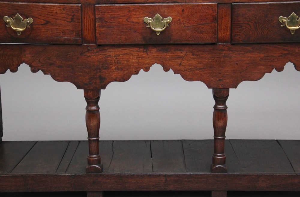 18th Century oak dresser base View IX