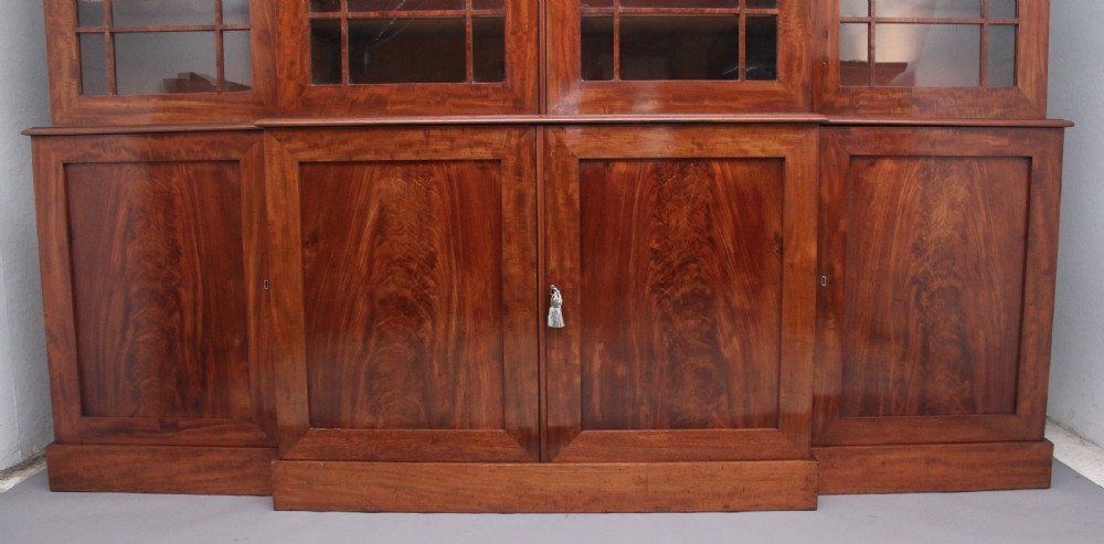 Superb quality 19th Century mahogany breakfront bookcase View IV