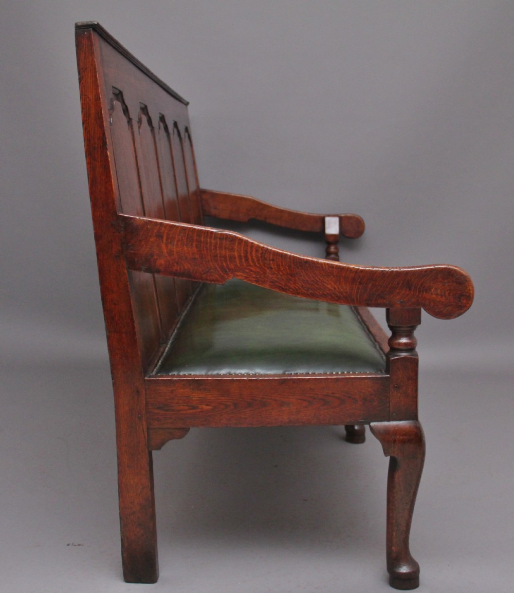18th Century oak settle View III