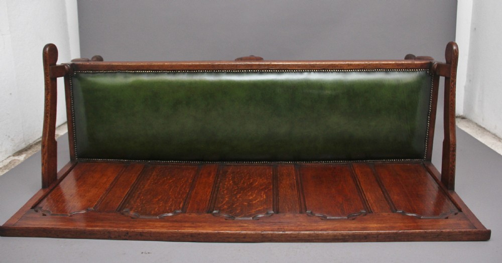 18th Century oak settle View V