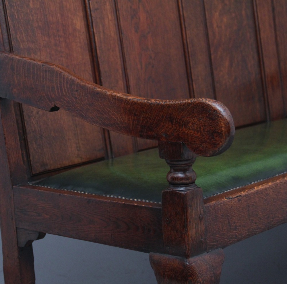 18th Century oak settle View VI