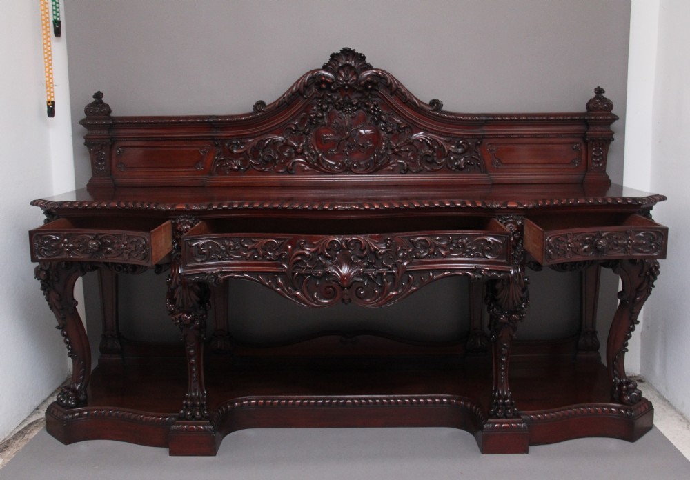 Large 19th Century mahogany serving table by Gillows  View II