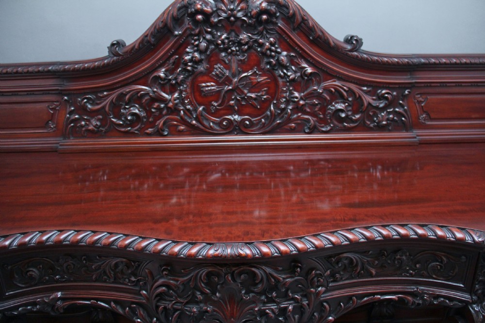 Large 19th Century mahogany serving table by Gillows  View VII