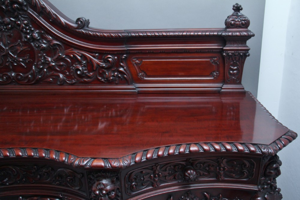 Large 19th Century mahogany serving table by Gillows  View IX
