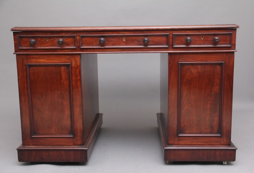 Early 19th Century mahogany pedestal desk View VI