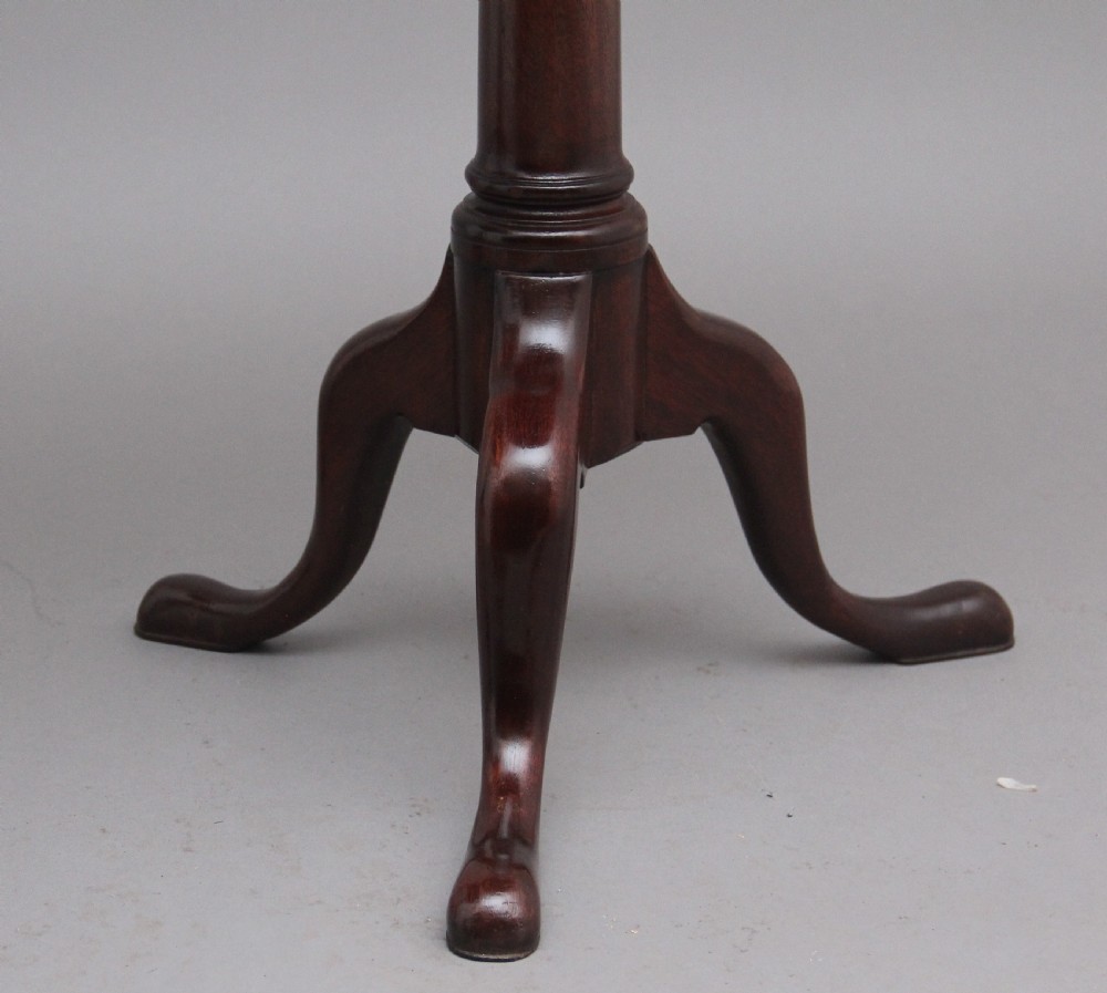 Pair of 18th Century mahogany lamp tables View IX