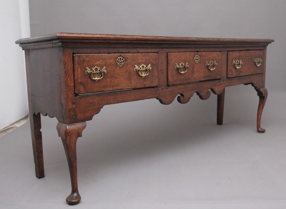 18th Century oak dresser base View VIII
