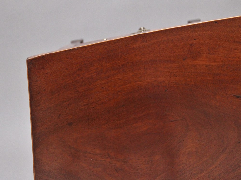 Early 19th Century inlaid mahogany sideboard View VIII