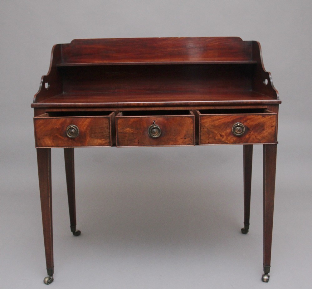 Early 19th Century mahogany writing table View II